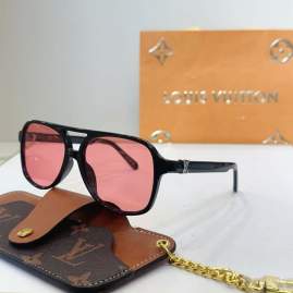 Picture of Louis Vuitton Sunglasses _SKUfw76771351fw